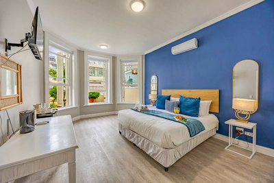 Superior King Room Room 1