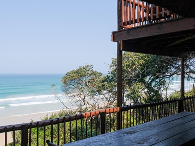 Crawford's Beach Lodge