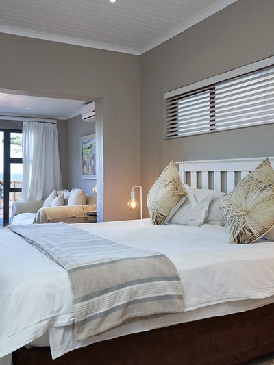 Dolphin Family Suite