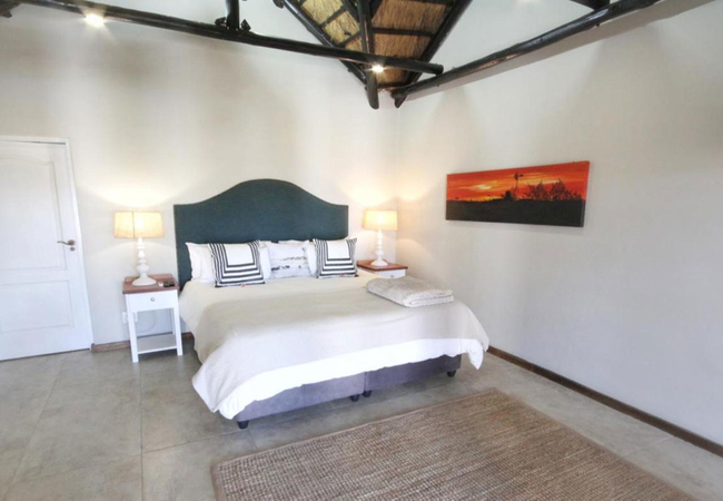 King Garden with Mountain Views