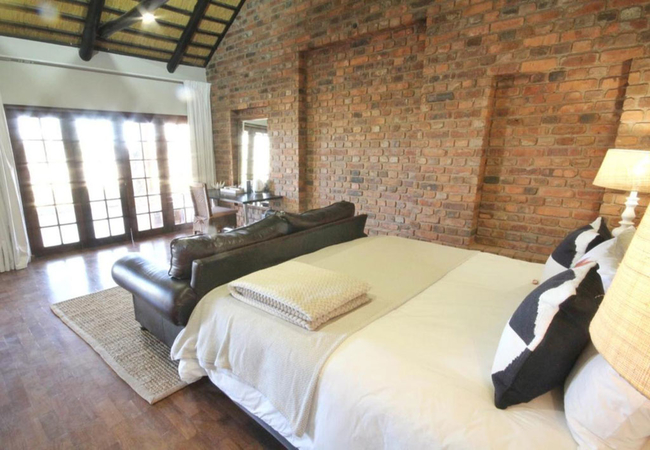 King Garden with Mountain Views