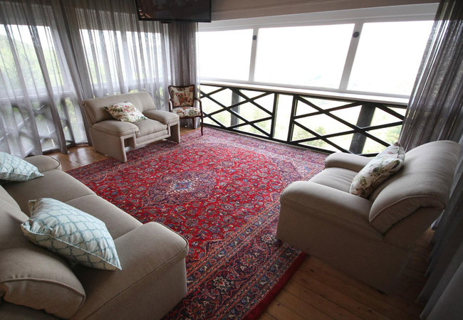 King Honeymoon Suite