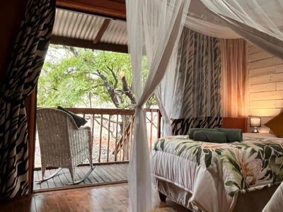 Croc's Nest Bush Lodge