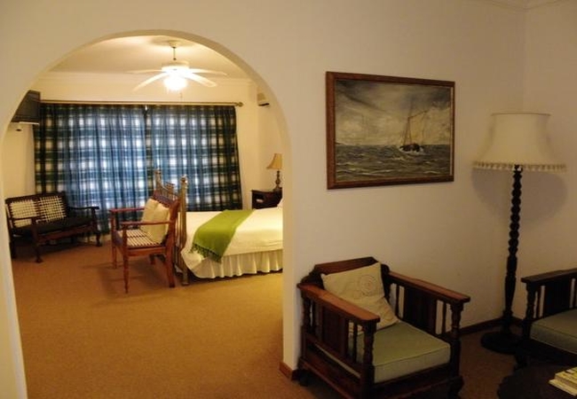 Garden room with lounge