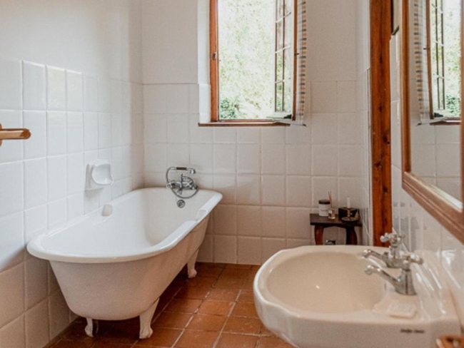 Classic Double Room 3