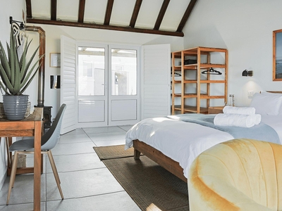 Deluxe Seaview Queen Room