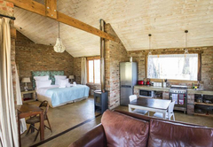 The Barn - One-Bedroom Cottage