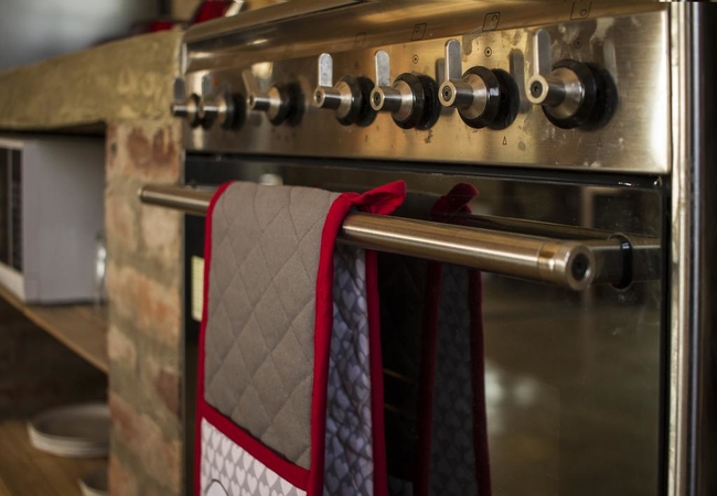 The Barn - One-Bedroom Cottage