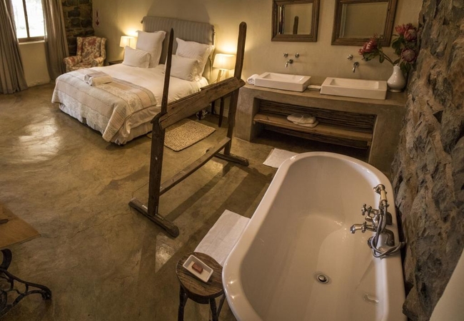 Room 2 - Deluxe Family Room