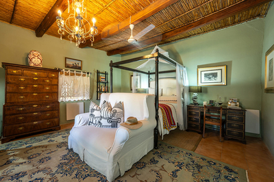 Deluxe Holiday Farmhouse