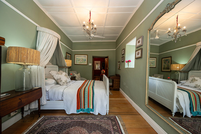 Deluxe Holiday Farmhouse