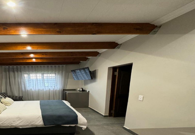 Queen Room - Disability Access