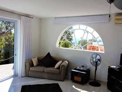 Luxury Suite with Garden View