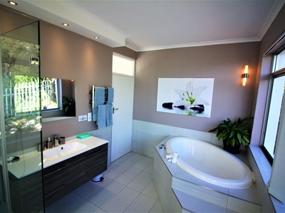 Premier Suite with Garden View