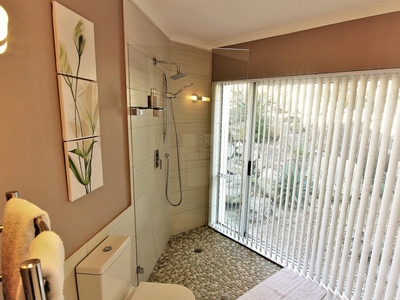 Junior Suite with Garden View
