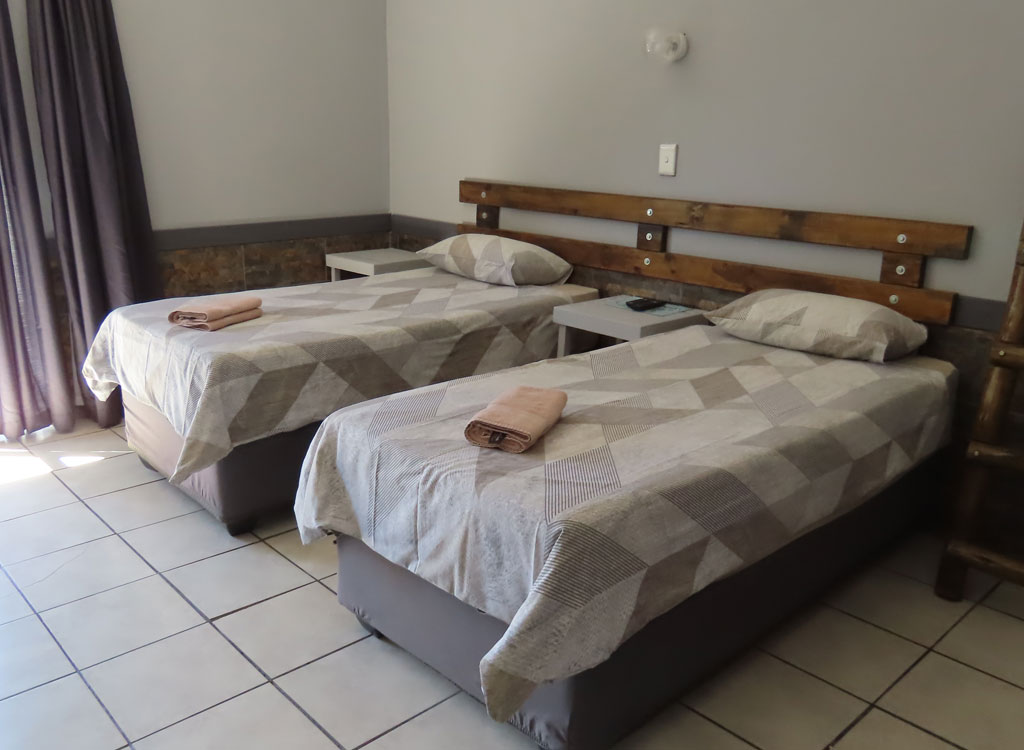 Family Room (2 sleeper)