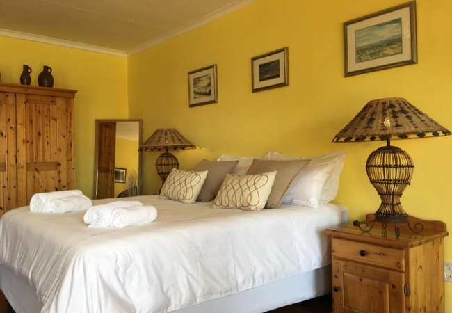 Queen Room with pool view