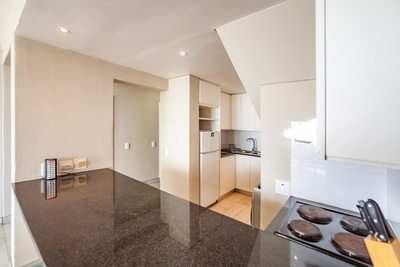 Dolphin Beach H208