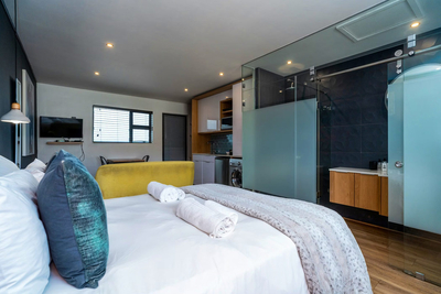 Self Catering Studio