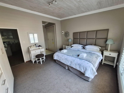 Apartment 4 (wheelchair-friendly)