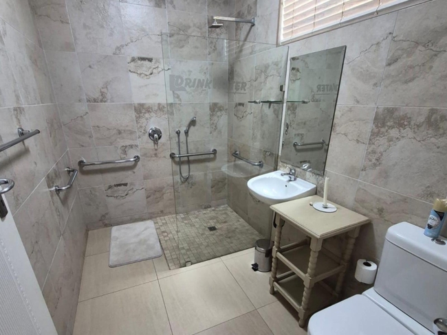 Apartment 4 (wheelchair-friendly)