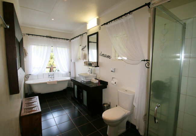 Executive Self-catering Double Cottage