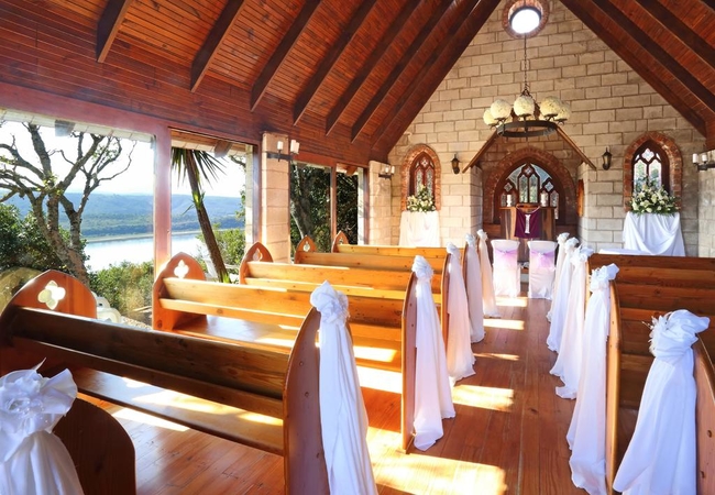 Intimate chapel 