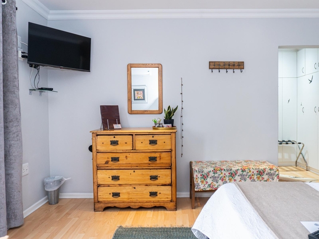 Luxury Queen Room 2 with Balcony