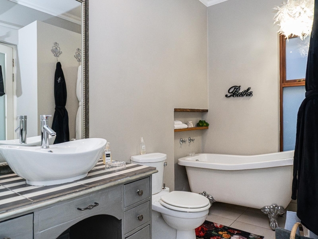 Superior King/Twin Room 3