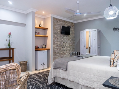 Premium King/Twin Room 4