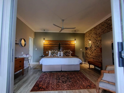 Luxury King/Twin Room 5