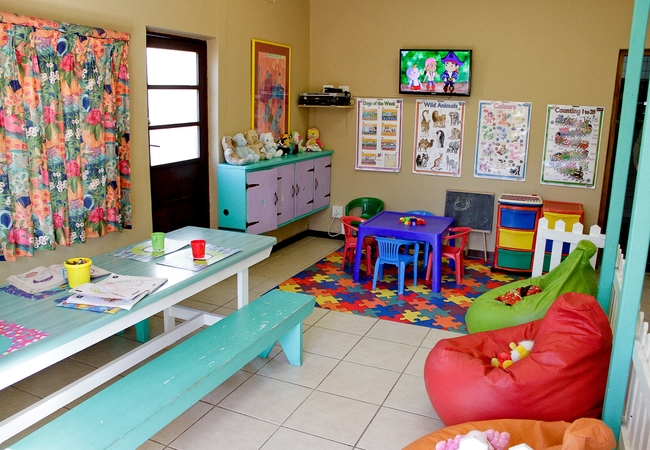 Childrens Dining and Playroom