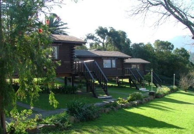 Double/Twin Rooms - Swiss Village Cabins 