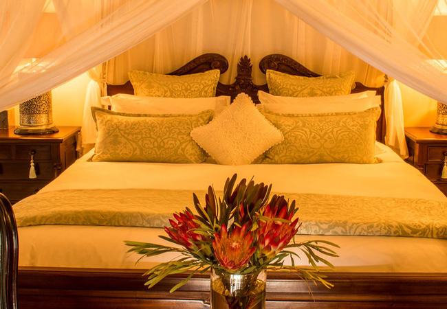 Lake View Honeymoon Suites 