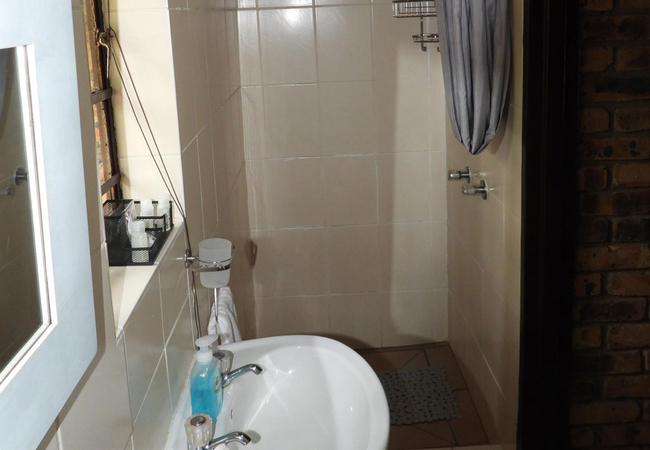 Standard Queen Cottage