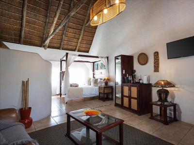 Honeymoon Suite