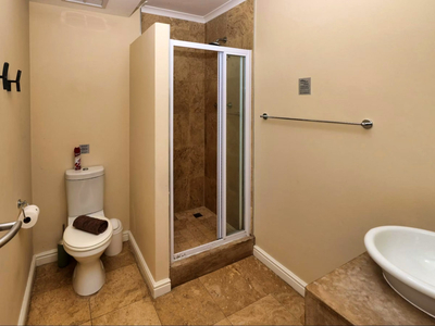 Ellefsen Suite 112