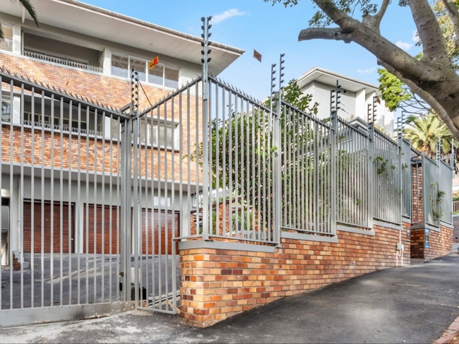 Ellerton Mansions 18