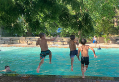 Swimming pool - Kids Jump