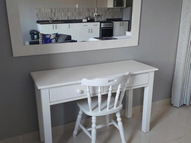 Luxury Room with Balcony 