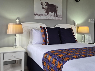 Luxury Room with Balcony 