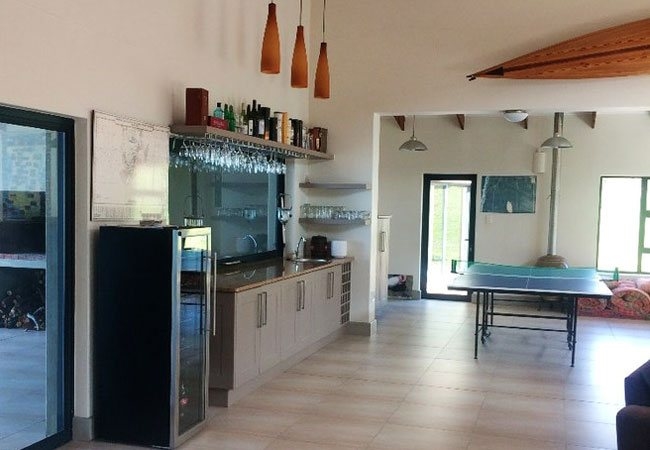 Farmhouse on The Rocks