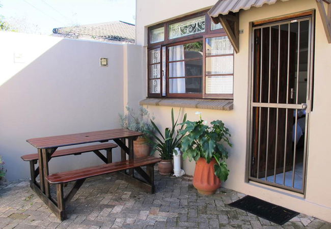 Courtyard Room