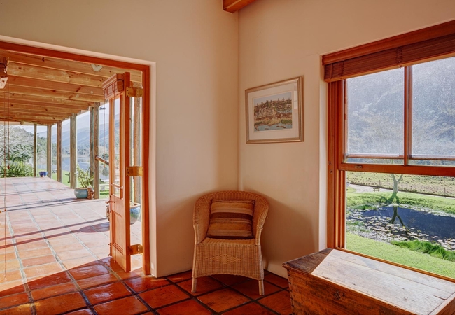 Fish Eagle @ Somerset Gift