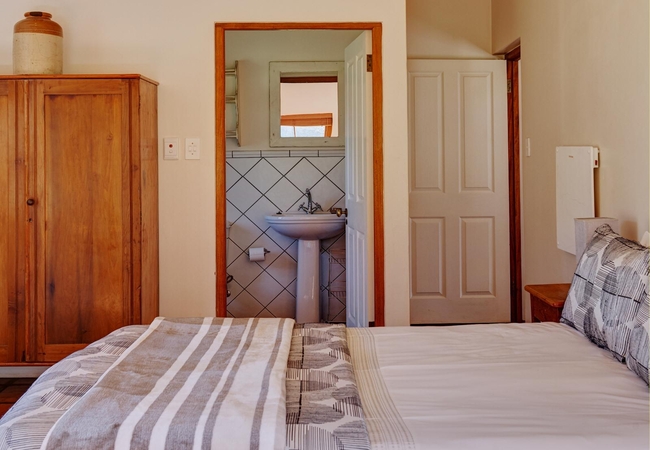 Fish Eagle @ Somerset Gift