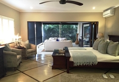 Cassia Executive Suite