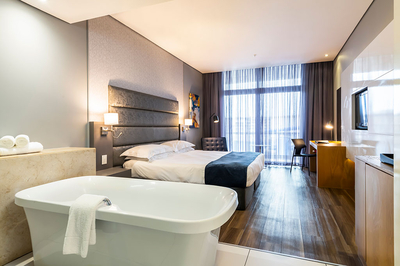 Superior King Room