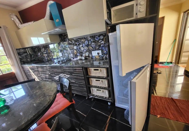 Studio with Mountain View