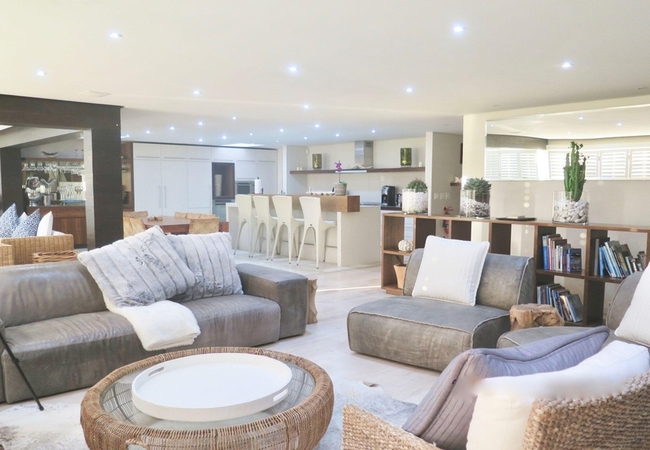 Glen Beach Bungalow and Penthouse