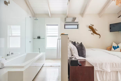 Glen Beach Bungalow and Penthouse